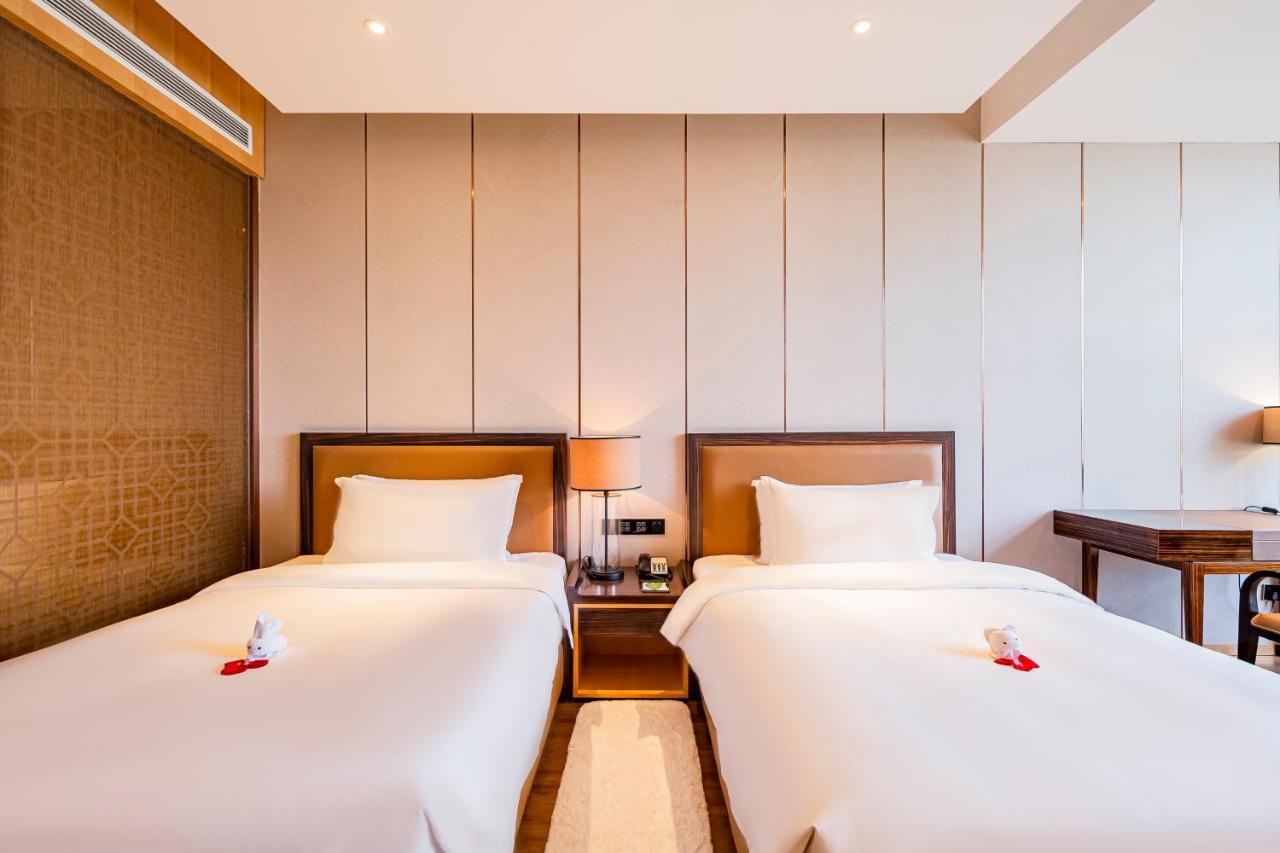 Beijing Palace International Hotel Пекин Экстерьер фото