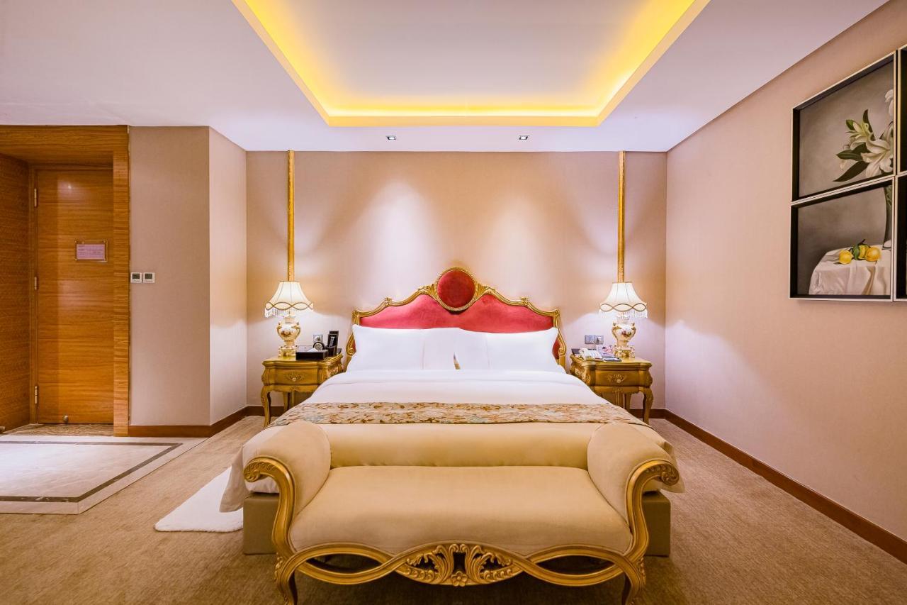 Beijing Palace International Hotel Пекин Экстерьер фото