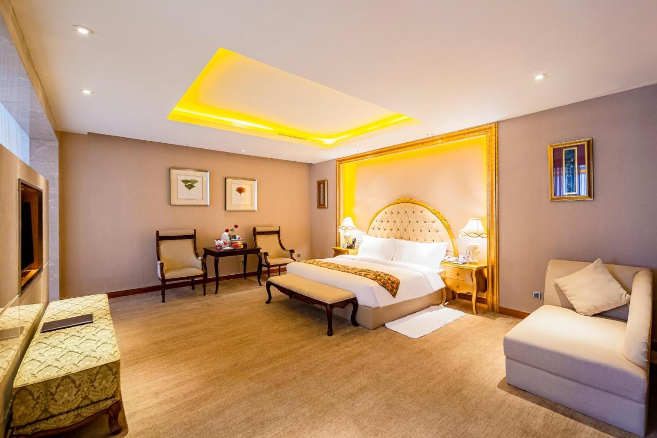 Beijing Palace International Hotel Пекин Экстерьер фото